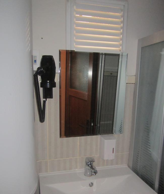 Blue Marmaray Apart Aparthotel Istanboel Buitenkant foto